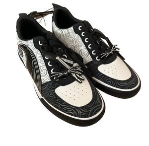 Ground Up NWT Men's 11.5 Nightmare Before Christmas Low Top Sneakers